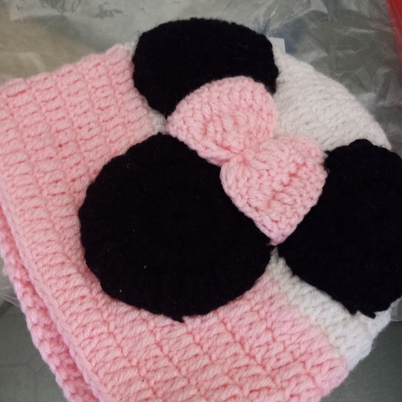 Handmade Kinitted Hats - Picture 5 of 5